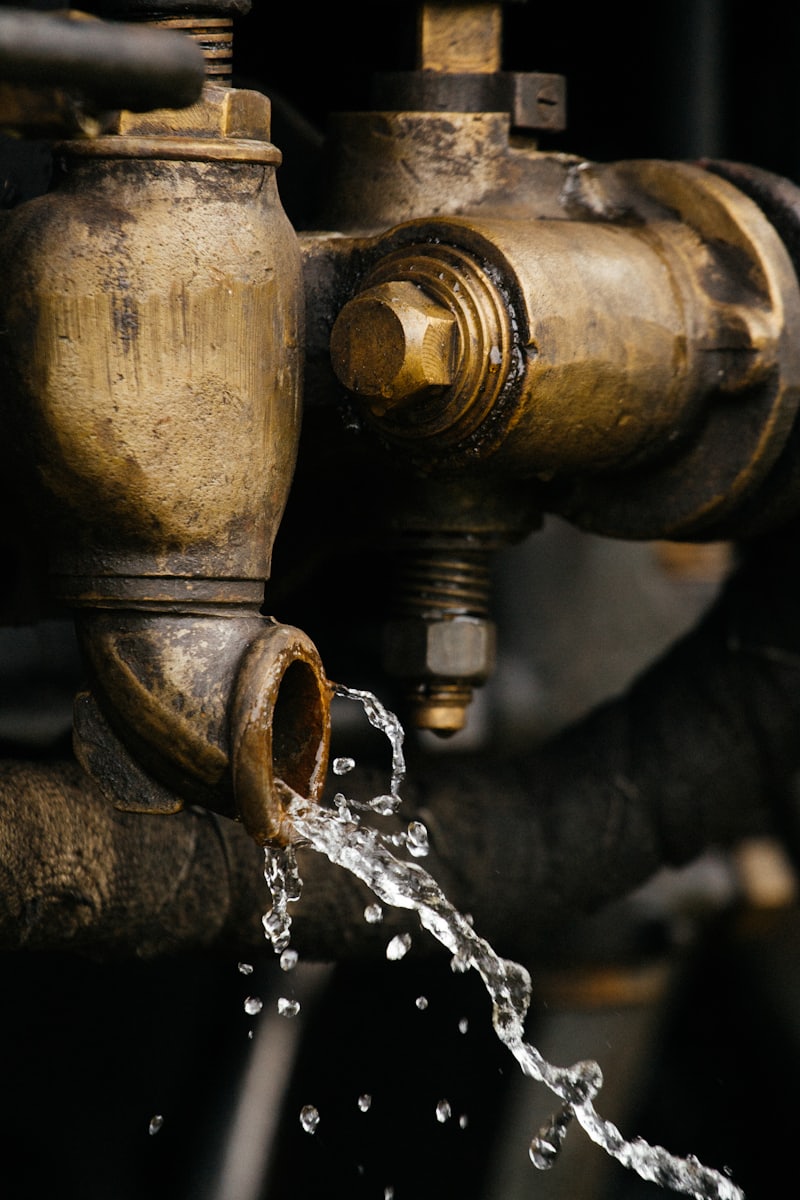 A dripping pipe joint